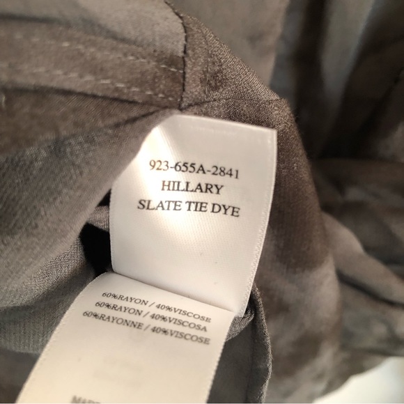 RAILS Hillary Crossover Blouse Black & Gray Slate Tie Dye - Picture 12 of 13